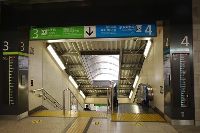 上野駅の3階3－4番線乗り場の風景写真