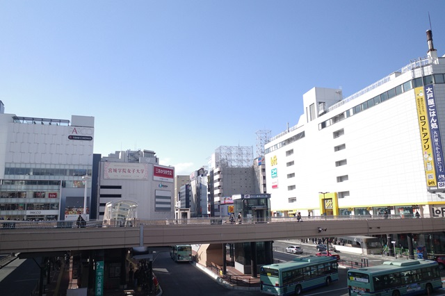 仙台駅バス乗り場の風景写真