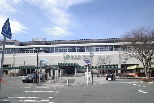 北上駅東口の一般車進入経路の写真