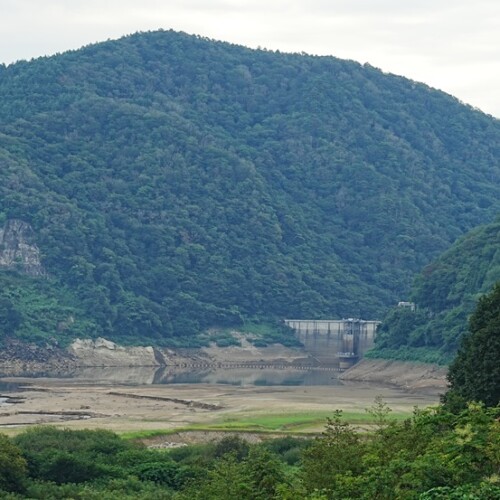 水が枯れた栗駒ダム