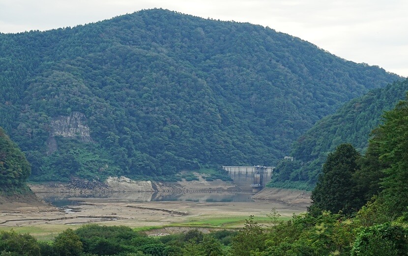 水が枯れた栗駒ダム