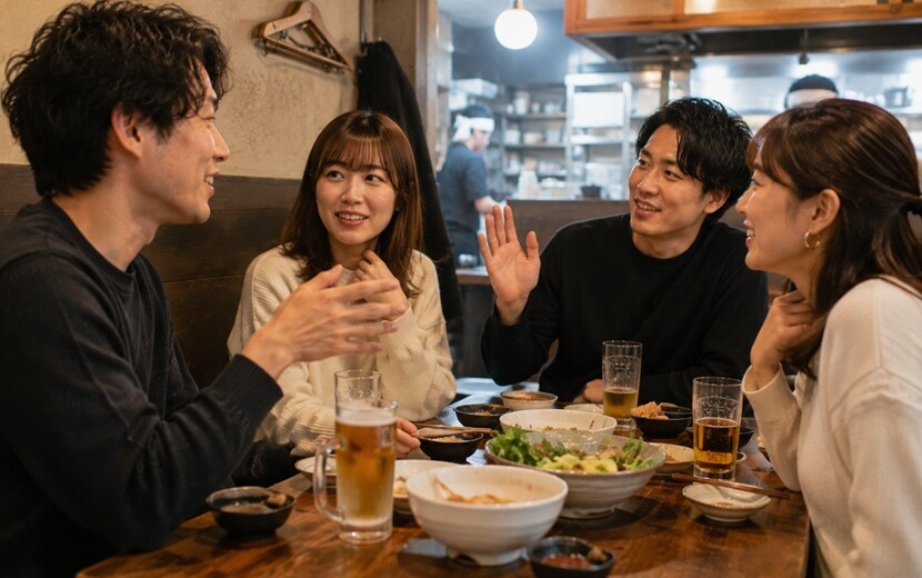 関西弁の面白い言葉で楽しく会話する人たち