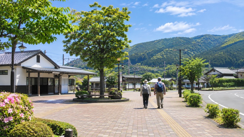 関ヶ原古戦場へのアクセス拠点となるJR関ケ原駅周辺のイメージ風景